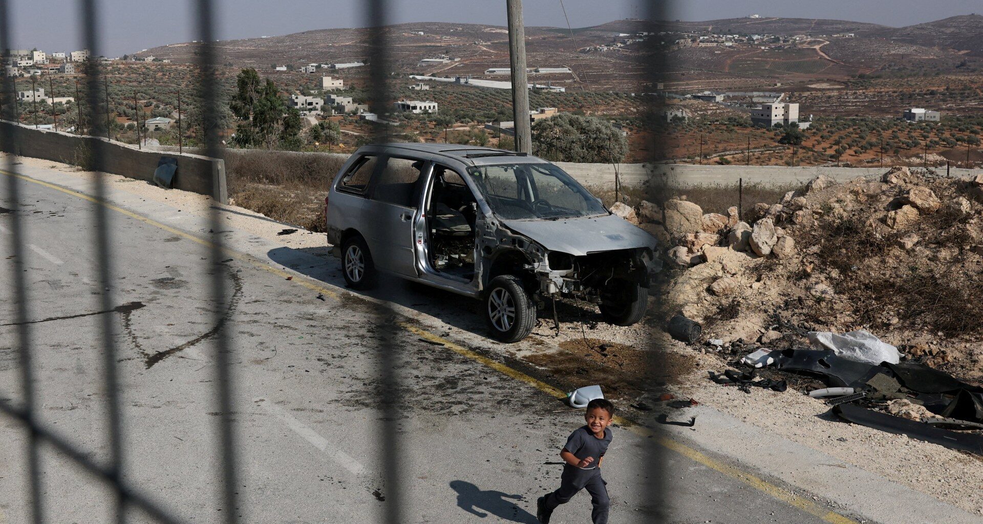 Burnham’s expected UK ban on Israeli settlement goods draws broad support | Israel-Palestine conflict News