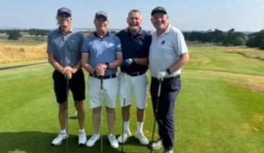 Oxfordshire club finishes 200-hole challenge with birdie