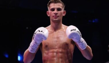 Boxing: Carlisle's John Joe Carrigan defeats Sean Murray in Dublin