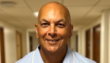 Long-serving nurse at James Paget Hospital retires