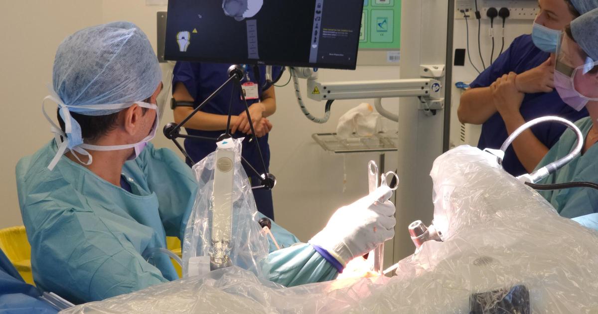 Orpington Hospital introduces robot-assisted surgery
