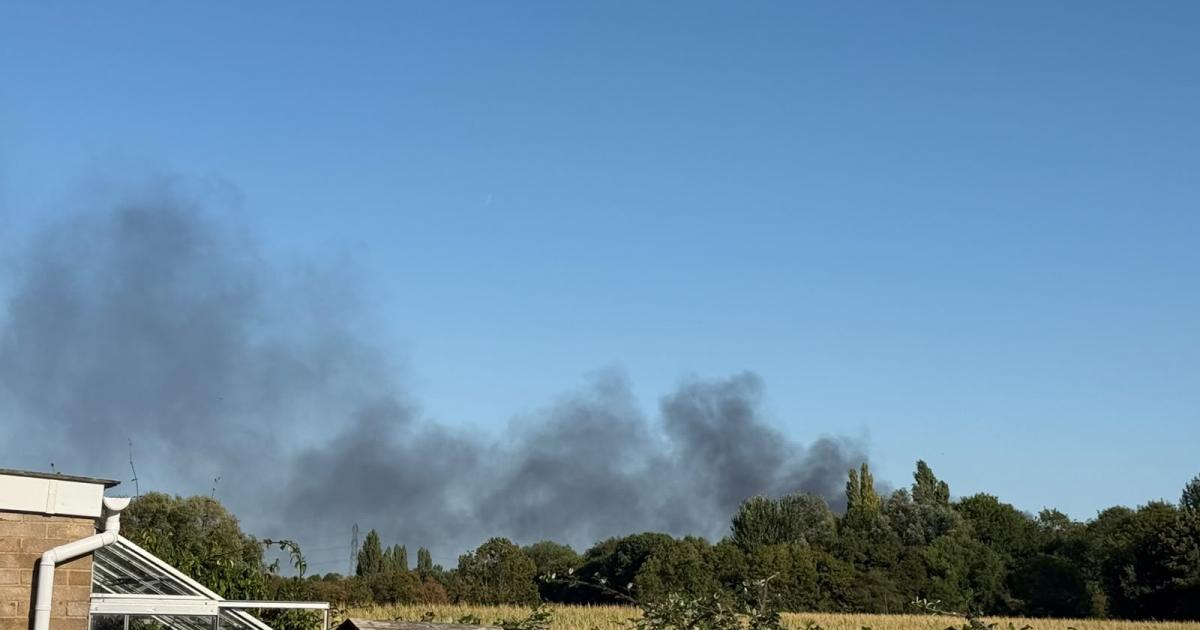 Smoke seen as huge fire breaks out at Didcot landfill site