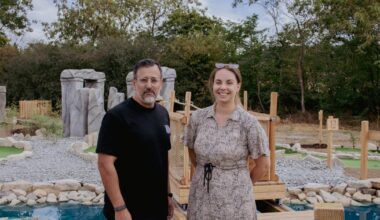 Stonehenge-inspired crazy golf course opens near Swindon