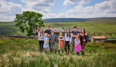Where are Amanda Owen's nine children from Our Yorkshire Farm now?