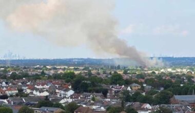 Fire Mitcham Common Beddington - photos show shocking smoke
