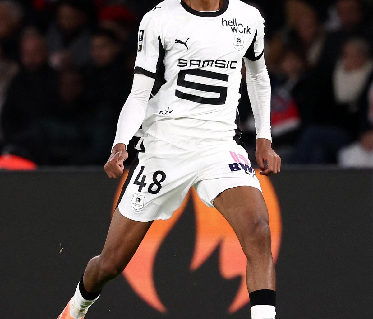 Fulham target keen on Craven Cottage move as £20m first offer tabled - standard.co.uk