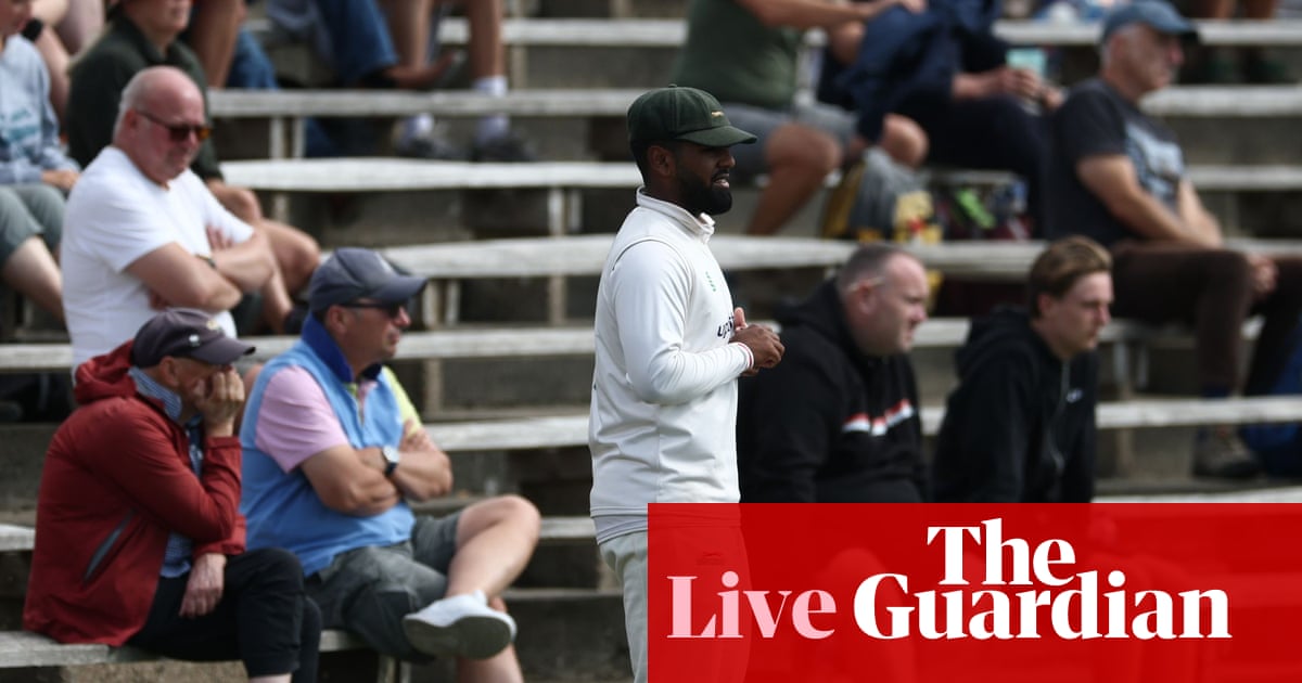 Yorkshire v Leicestershire, Warwickshire v Notts and more: county cricket, day three – live | County Championship
