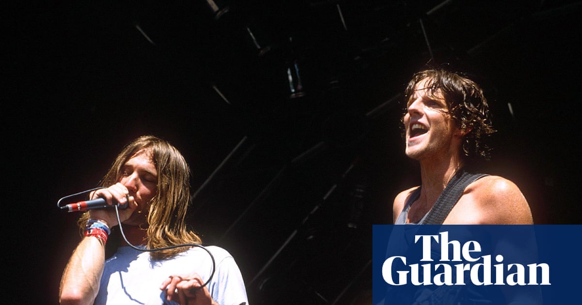 ‘I didn’t understand what Gaz was singing. It’s about needing a hug’: how Reef made Place Your Hands | Music