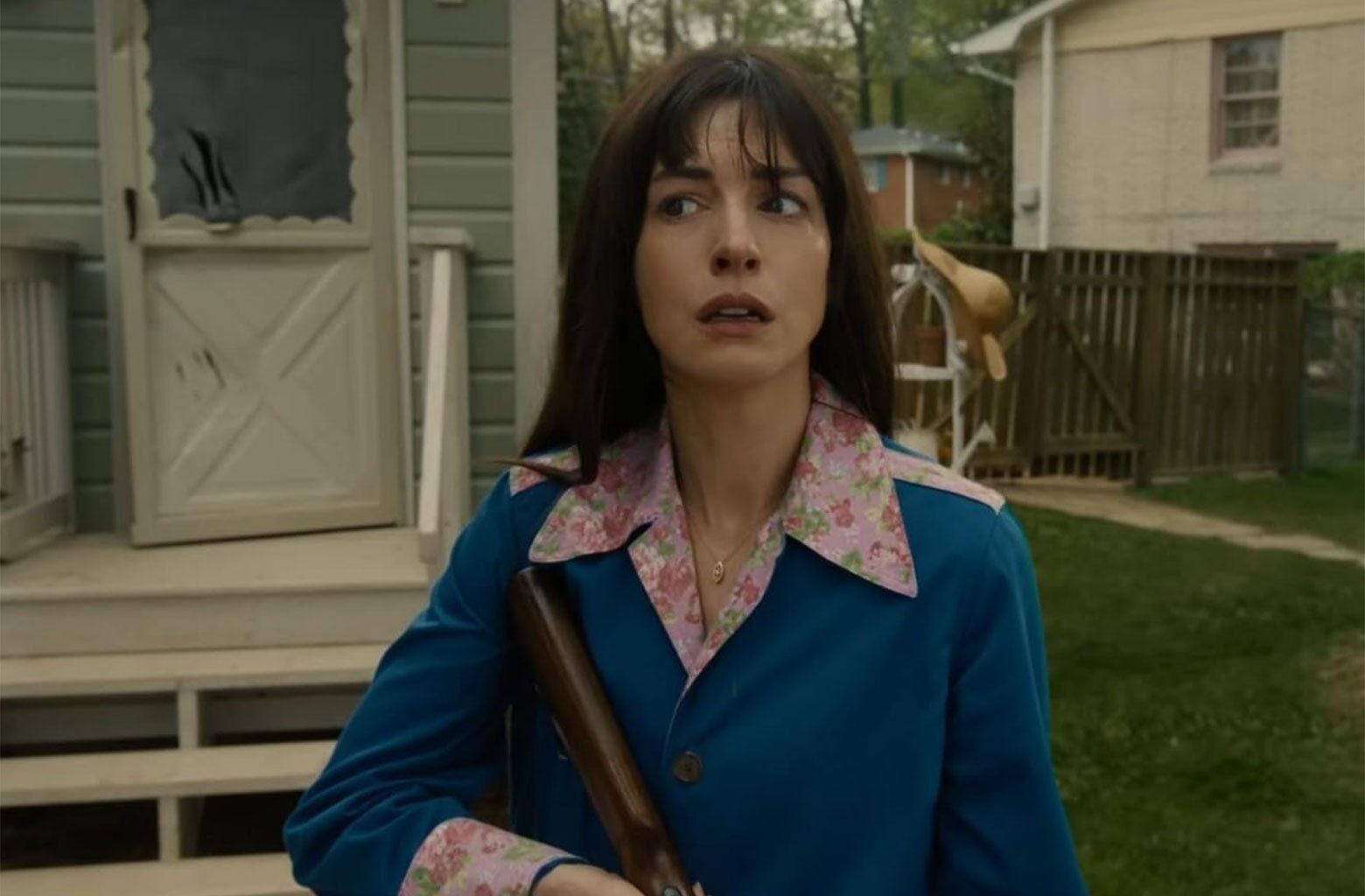 I’m a Paleontology Nerd. Anne Hathaway’s New Movie Gives Us Some Real Dinosaur Boners—Sometimes Literally. - Slate