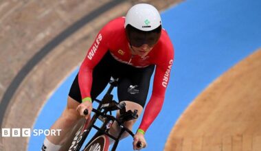Anna Morris cycling