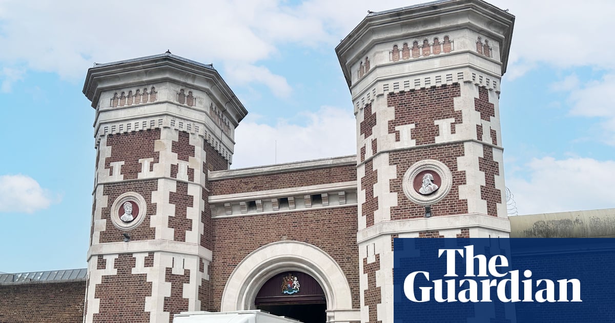 Prisons ‘one major event from disaster’ after U-turn on early release scheme | Prisons and probation