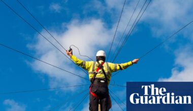 UK risks falling behind in AI race without faster telecoms upgrades, say executives | AI (artificial intelligence)