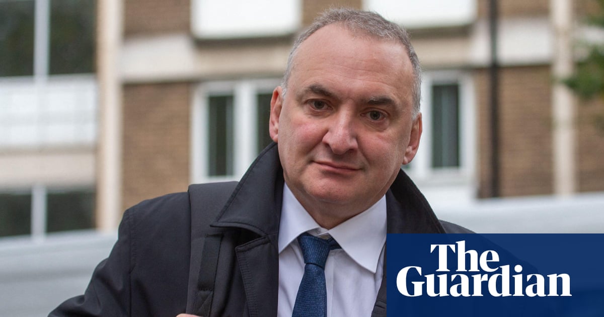 Civil service chief got record £500,000 payout after Starmer dismissal | Civil service