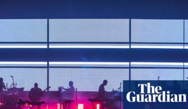 Singapore bans Massive Attack for showing Palestinian flag, breaching ban on foreign emblems | Massive Attack