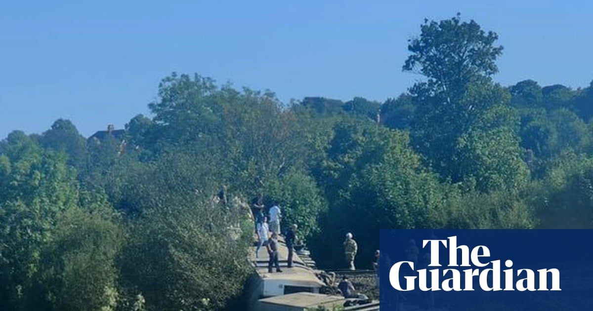 Two seriously injured after passenger train derails near Lewes in East Sussex | Rail transport
