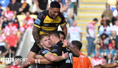 York players celebrate a try