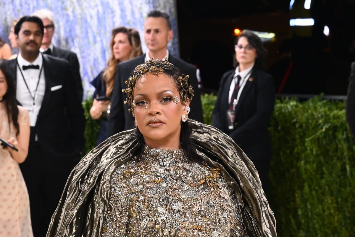 Rihanna shares photos with her three children in front of Barbados childhood home - London Evening Standard