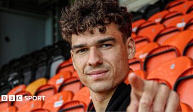 Dundee United left-back Kevin Ciubotaru