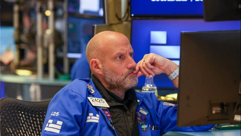 Wall Street opens down after key inflation report - Breakingthenews.net