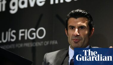 Luís Figo blasts ‘deceitful’ Infantino and says Fifa president must quit to ‘save football’ | Gianni Infantino