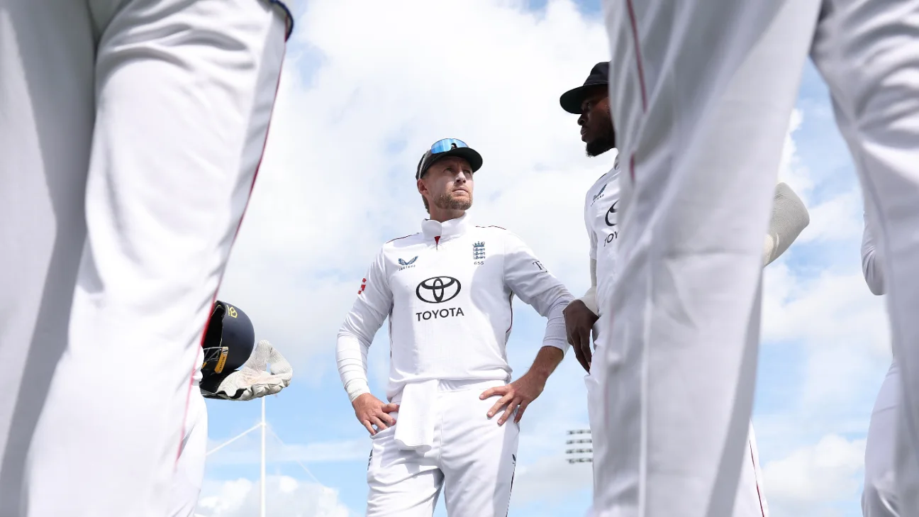 Eng vs Pak, 2nd Test - Root claims harder Dukes seam is at root of lbw struggles