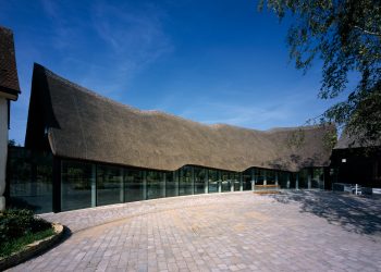 Poolhouse 2, by Ushida Findlay Architects (2008)