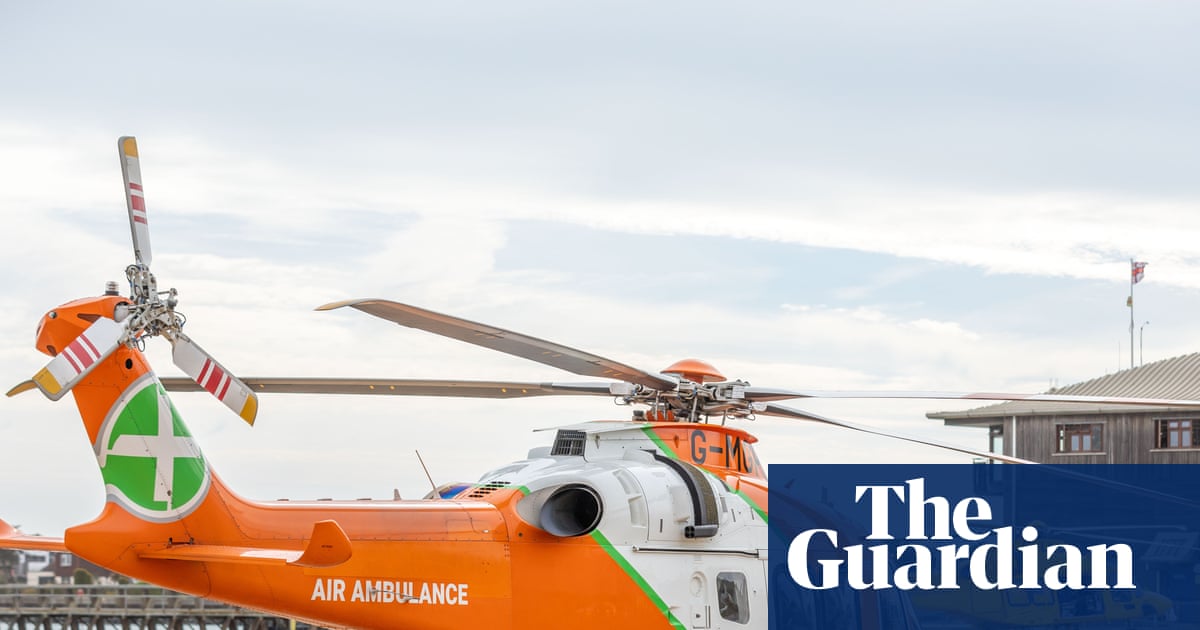 Three dead after family get into difficulty in water off Shoreham-by-Sea | West Sussex