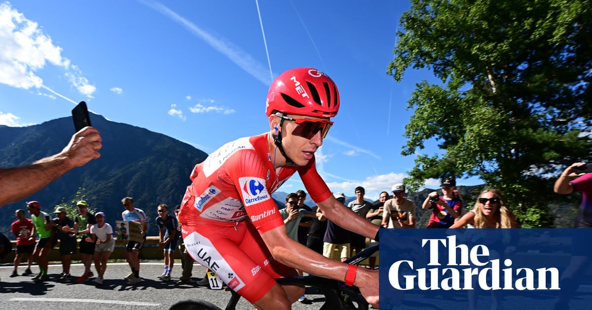 Vuelta a España: Tadej Pogacar punishes peloton with mighty solo win on stage four | Vuelta a España