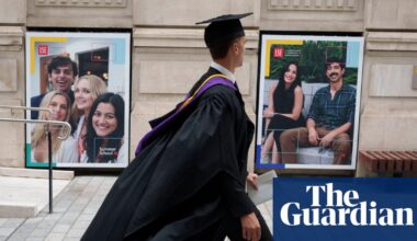 UK graduate job vacancies plunge to lowest in a decade | Economics