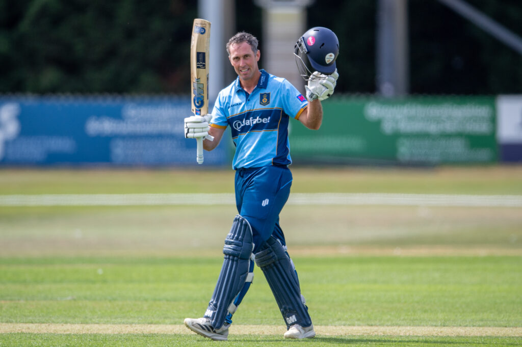 REPORT & INTERVIEW | Madsen and Morley star for Falcons in victory over Sussex