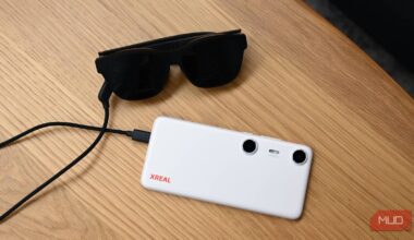 I stopped opening my laptop on airplanes after discovering AR display glasses