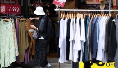 Japan’s households continue to cut spending amid persistent inflation