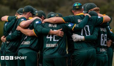 Guernsey team huddle