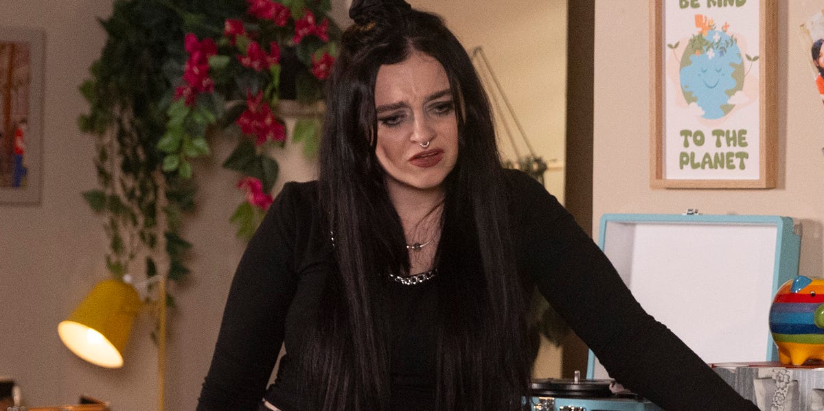 Coronation Street sets up Nina Lucas's exit as she receives home truths