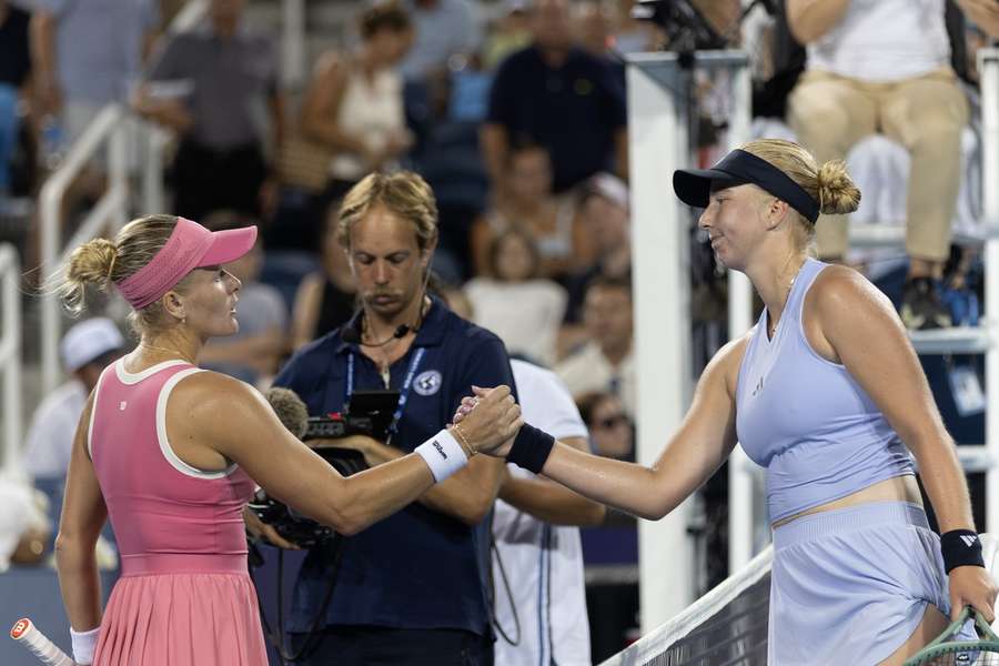 Peyton Stearns and Clara Tauson of Denmark shake hands after the match
