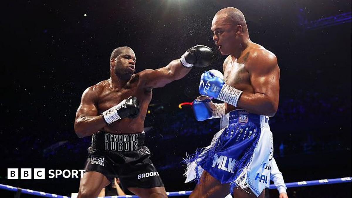 Daniel Dubois lands a jab on Fabio Wardley