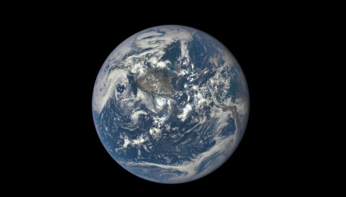 Google Earth's AI makeover survives one trip around the Sun