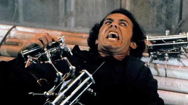 Gene Simmons demonstrates his low-key approach to acting at the climax to Runaway (1984).