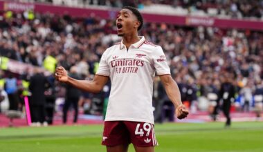 Manchester United consider intriguing move for Arsenal defender