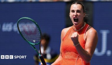 Aryna Sabalenka yells in celebration