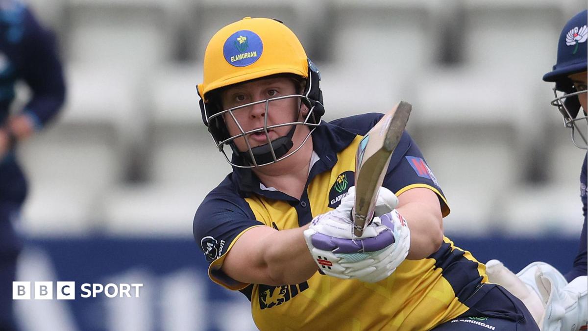 Abbey Freeborn plays a pull shot in Glamorgan's yellow jersey