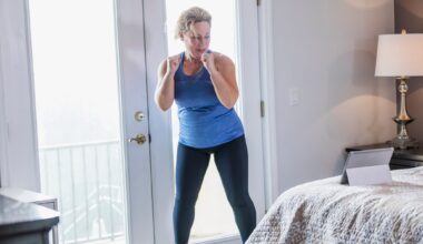 All you need is 10 minutes to do this trainer’s beginner-friendly HIIT workout—no equipment needed