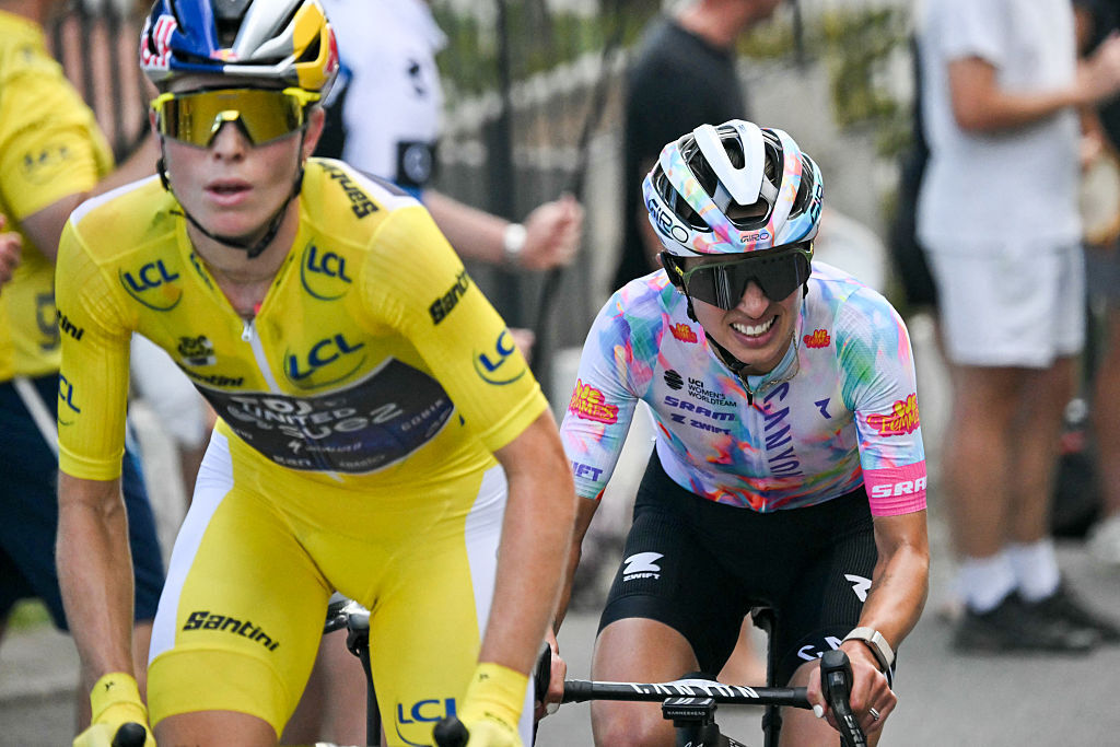 Demi Vollering wearing the overall leader&rsquo;s yellow jersey (L) and Canyon//SRAM zondacrypto&rsquo;s Polish rider Katarzyna Niewiadoma ride in a breakaway during the 9th and final stage of the fifth edition of the Women&rsquo;s Tour de France cycling race, 99.2 km from Nice to Nice, southeastern France on August 9, 2026. (Photo by NICOLAS TUCAT / AFP via Getty Images)