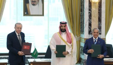 Saudi ⁠Arabia, Pakistan and Turkiye sign defence deal amid regional turmoil | Military News