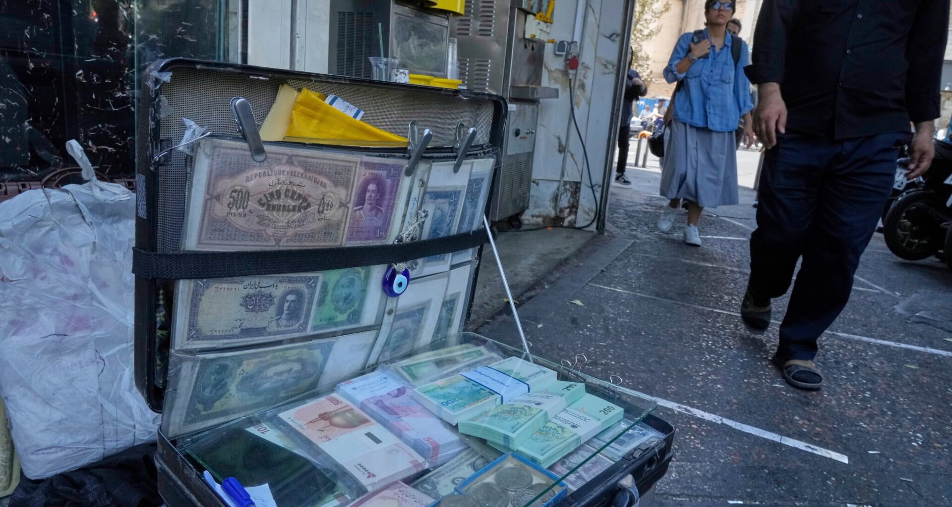 Illicit Iranian gambling network helped pull off a $4 billion sanctions dodge