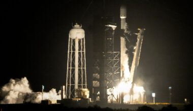 Discarded SpaceX rocket set to unintentionally smash into the moon