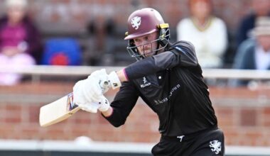 Somerset miss out in thriller