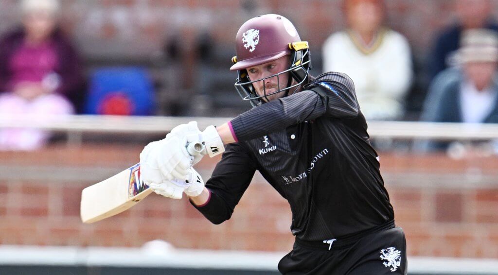Somerset miss out in thriller
