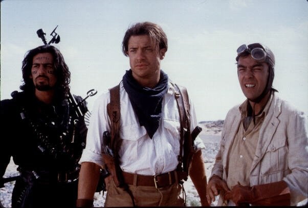 Scene from the film, 'The Mummy ' (1999). Picture shows (from L-R) Oded Fehr, Brendan Fraser and John Hannah. (C) 20th Century Fox