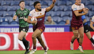 Giants upset woeful Leopards, off-contract man shines, full-back's injury concern and more Huddersfield Giants v Leigh Leopards talking points